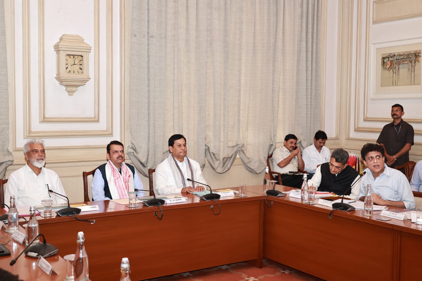 To accelerate the implementation of various SAGARMALA projects a joint review meeting held between Shri Sarbananda Sonowal and Dy. CM, Maharashtra